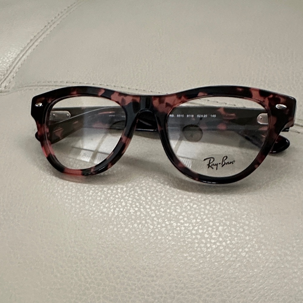 Ray-Ban Pink Tortoise Patterned Glasses with display lenses